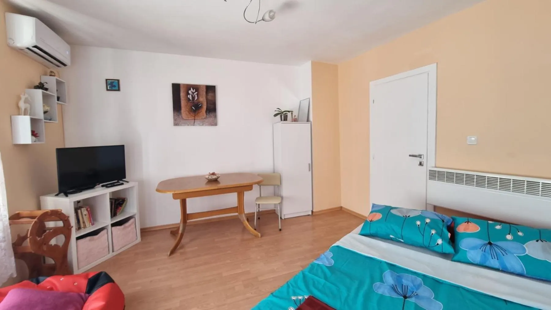 By The Sea Apartment Varna